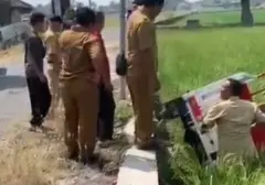 Motor Tiga Roda Koperasi Desa Nyemplung Sawah Akibat Gas 'Nyeleneh'