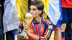 Ferran Torres Buka Peluang Hengkang dari Barcelona, Suporter Kecewa