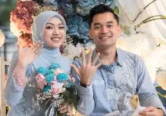 Leo Rolly Carnando dan Indah Cahya Sari Jamil Menikah di Mekkah