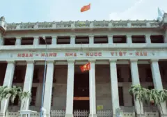 Fitch Ratings: Bank Vietnam Diambang Tekanan Akibat Target Ekonomi Agresif