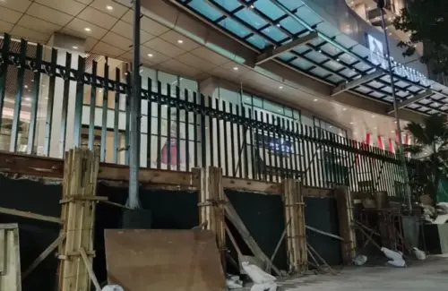 Eri Cahyadi Larang Mal Surabaya Naikkan Pagar Demi Estetika dan Kenyamanan Pejalan Kaki