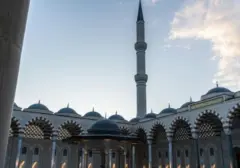 Jadwal Lengkap Imsakiyah dan Shalat Sumedang, Jumat 7 Agustus 2026