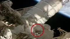 Astronot NASA Lakukan Pemeliharaan 6,5 Jam di Luar Stasiun Luar Angkasa Internasional