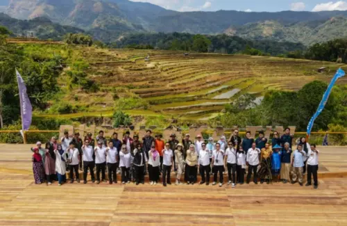 Pupuk Kaltim Hadirkan Edu-Agrowisata Kampung Sawah Abadi di Gowa