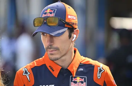 Guenther Steiner Ungkap Belum Pernah Hadapi Masalah Cedera Pembalap Seperti Maverick Vinales
