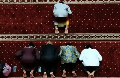 Jadwal Shalat Cianjur, Sabtu 8 Agustus 2026: Imsak hingga Isya