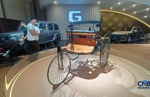 Momen Bersejarah Otomotif: Benz Patent-Motorwagen 1885 Hadir di BSD