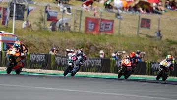 Moto3 Inggris 2026: Veda Ega Start Posisi 16, Hakim Danish Amankan Grid Kesembilan
