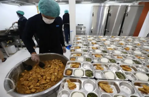 66 Kepala Dapur Program Makan Bergizi Gratis Dipecat Akibat Pelanggaran Berat