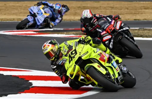 Fabio Di Giannantonio "Mode Bertahan" di Sprint Silverstone Akibat Masalah Grip Belakang, Aprilia Unggul