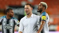 Newcastle United Raih Trofi, Pelatih Jaissle Tetap Tenang Meski Menang