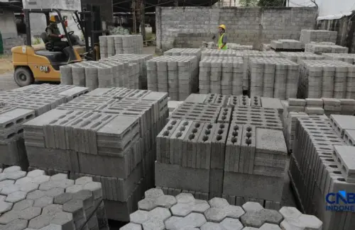 Transformasi Sampah Plastik Jadi Paving Blok, Inovasi Atasi Limbah dan Dukung Pembangunan Berkelanjutan