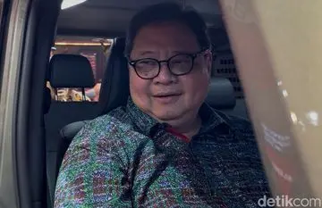 Menko Airlangga Hartarto Terkesan Toyota Land Cruiser FJ di GIIAS 2026, Jusuf Hamka Borong 61 Unit