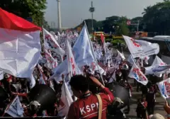 Ribuan Buruh KSPN Gelar Aksi di DPR dan Istana, Tuntut RUU Ketenagakerjaan Mendesak