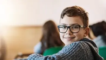 Kenali 7 Tanda Anak dengan Kecerdasan Emosional Tinggi dan Empati Kuat