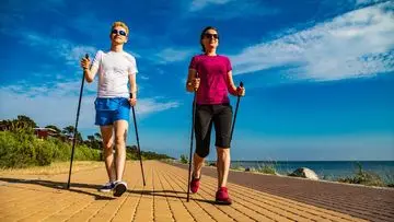 Nordic Walking: Solusi Olahraga Ramah Sendi dengan Pembakaran Kalori Optimal