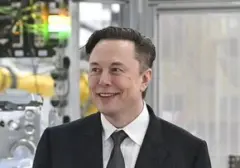 Elon Musk Investasi Rp 300 Triliun untuk Pabrik Chip Generasi Baru