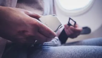 Kekehuran Anak Tolak Sabuk Pengaman, Penerbangan Porter Airlines Batal