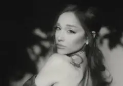 Ariana Grande Ukir Sejarah: Album "Petal" Puncaki Billboard 200 untuk Kali Ketujuh