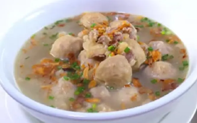 Resep Bakso Sapi Kuah Rumahan: Kehangatan Gurih untuk Keluarga