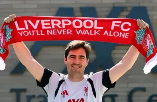 Andoni Iraola Ungkap Penyebab Kekalahan Liverpool dari Monaco: Fisik Pemain Belum Optimal