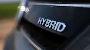 Pemerintah Didesak Pertahankan Insentif Mobil Hybrid untuk Dorong Elektrifikasi
