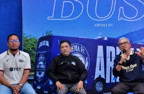 Bus Baru Mewah, Kado HUT ke-39 untuk Arema FC