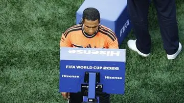 Kepala Wasit UEFA Ingatkan Penggunaan VAR Harus Selektif, "Sepak Bola Bukan PlayStation"