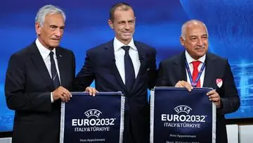 Anggota FIFA Lawan Infantino Godok Kompetisi Tandingan Piala Dunia