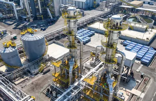 Energi Bersih Jadi Kunci Sukses Hilirisasi dan Daya Saing Industri RI