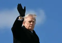 Perubahan Mendadak Pesawat Trump dan Isu Vonis Mati Assad: Analisis Peristiwa dan Dampaknya
