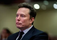 Elon Musk Prediksi Dolar AS Terancam Krisis Akibat Perkembangan AI