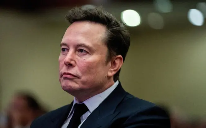 Elon Musk Prediksi Dolar AS Terancam Krisis Akibat Perkembangan AI