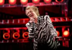 Rod Stewart Tunda Tur Perpisahan Setelah Operasi Ring Jantung
