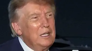 Trump Ungkap Keinginan Maju Pilpres AS 2028, Terganjal Batasan Konstitusi