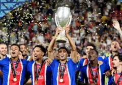 PSG Raih Gelar Super Eropa, Xavi Resmi Latih Timnas Belanda
