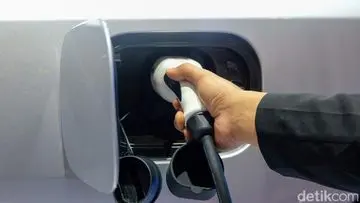 Mobil Listrik Diprediksi Lampaui Hybrid dalam Hal Keterjangkauan Harga Global