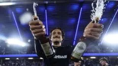 Mika Baur Gabung Celtic, Teken Kontrak Empat Tahun