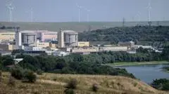 Pabrik Nuklir Rumania Padam Akibat Surutnya Sungai Danube Akibat Gelombang Panas