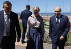 Kunjungan Putin ke Kepulauan Sengketa Picu Kemarahan Jepang