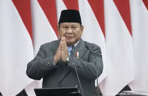 Prabowo Umumkan Penurunan Harga Pupuk 20%, Sejarah Baru bagi Petani Indonesia