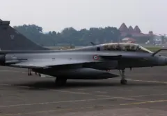 Langit Jakarta Bergemuruh: 81 Pesawat TNI-Polri Ramaikan HUT ke-81 RI