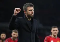 Carrick Lega MU Rekrut Pemain Berkualitas Jelang Musim 2026/2027
