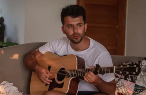 Josh Holmes Persembahkan "Say Yes" Wedding Version, Lagu Cinta dari The Bali Sessions