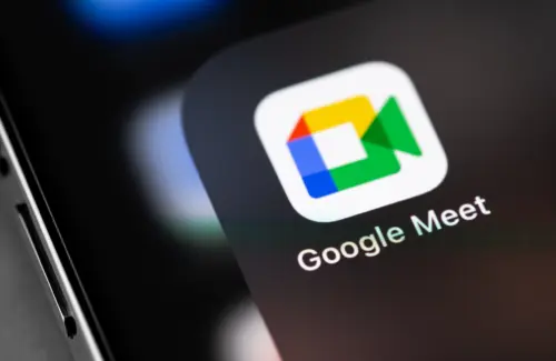 Google Meet Kini Bisa Rekam Notulen Rapat Tatap Muka dengan Bantuan AI