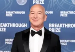 Jeff Bezos Suntik Dana Rp40 Triliun untuk Saham Minoritas Liverpool