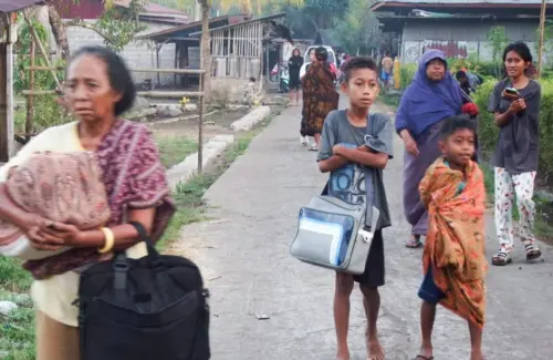 Gempa M 7,7 Guncang Timur Indonesia, 20 Meninggal Dunia