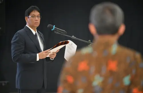 Gaji Guru Belum Naik di 2027, Pemerintah Fokus Tingkatkan Fasilitas Sekolah dan MBG