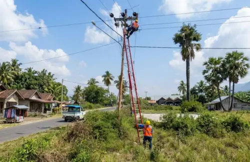 PLN Pulihkan 100% Gardu Induk Pascagempa Flores, Listrik Kembali Andal