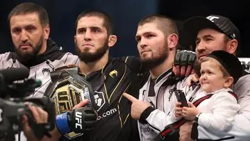 Momen Kocak: Makhachev 'Balas Goda' Khabib Usai Dinasihati di Sela Latihan